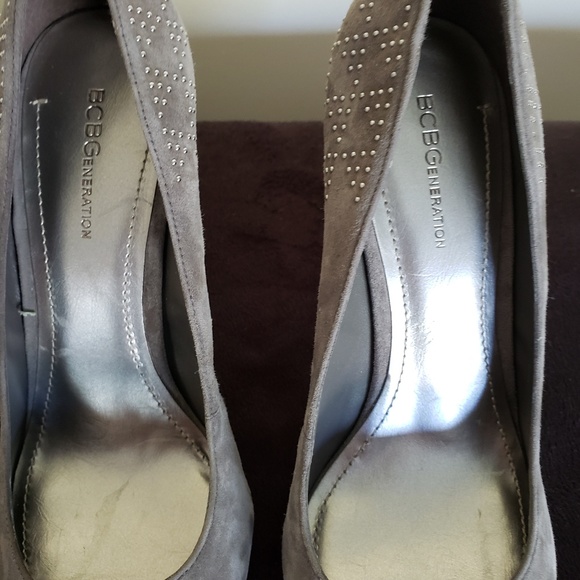 BCBGENERATION Grey faux suade Heels.9.5M - Picture 2 of 7